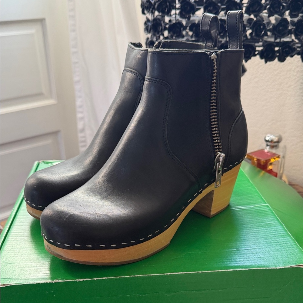 Swedish Hasbeens Black Leather Ankle Booties